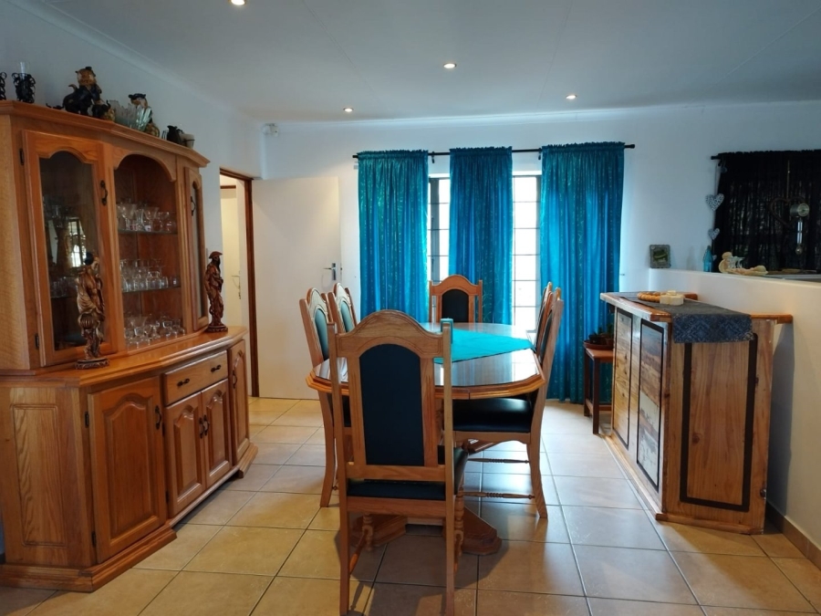 4 Bedroom Property for Sale in Dana Bay Western Cape